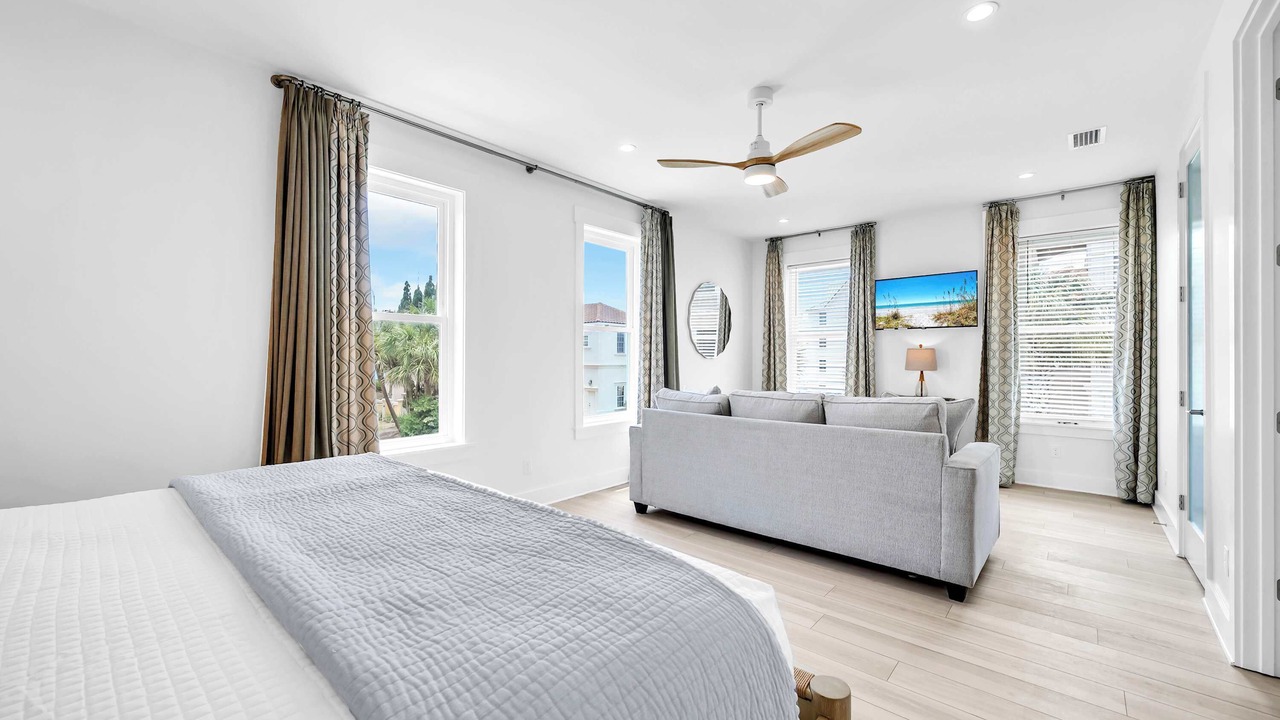 Photo of Bedroom in Avalon Beach Estates