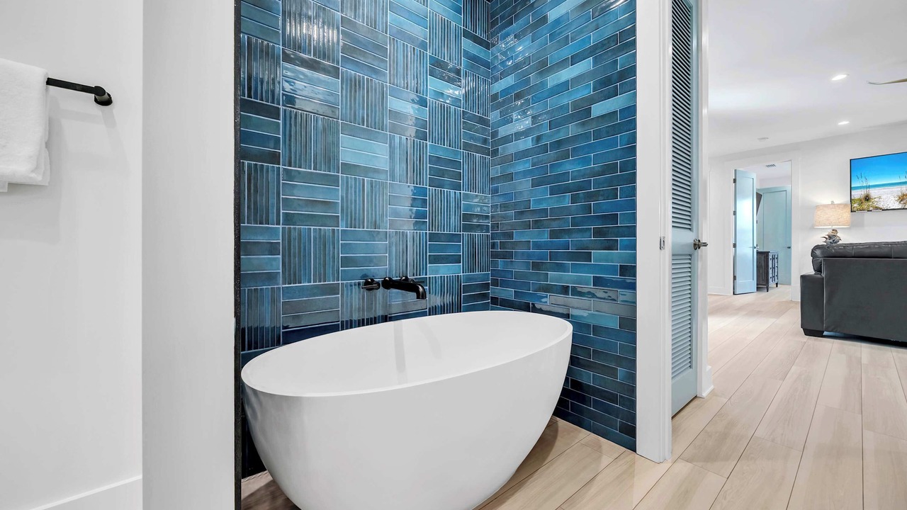 Photo of Bathroom in Avalon Beach Estates