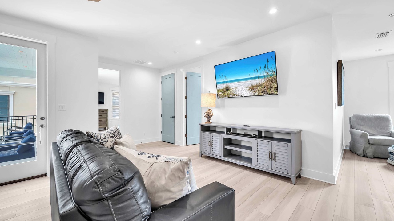 Photo of Livingroom in Avalon Beach Estates