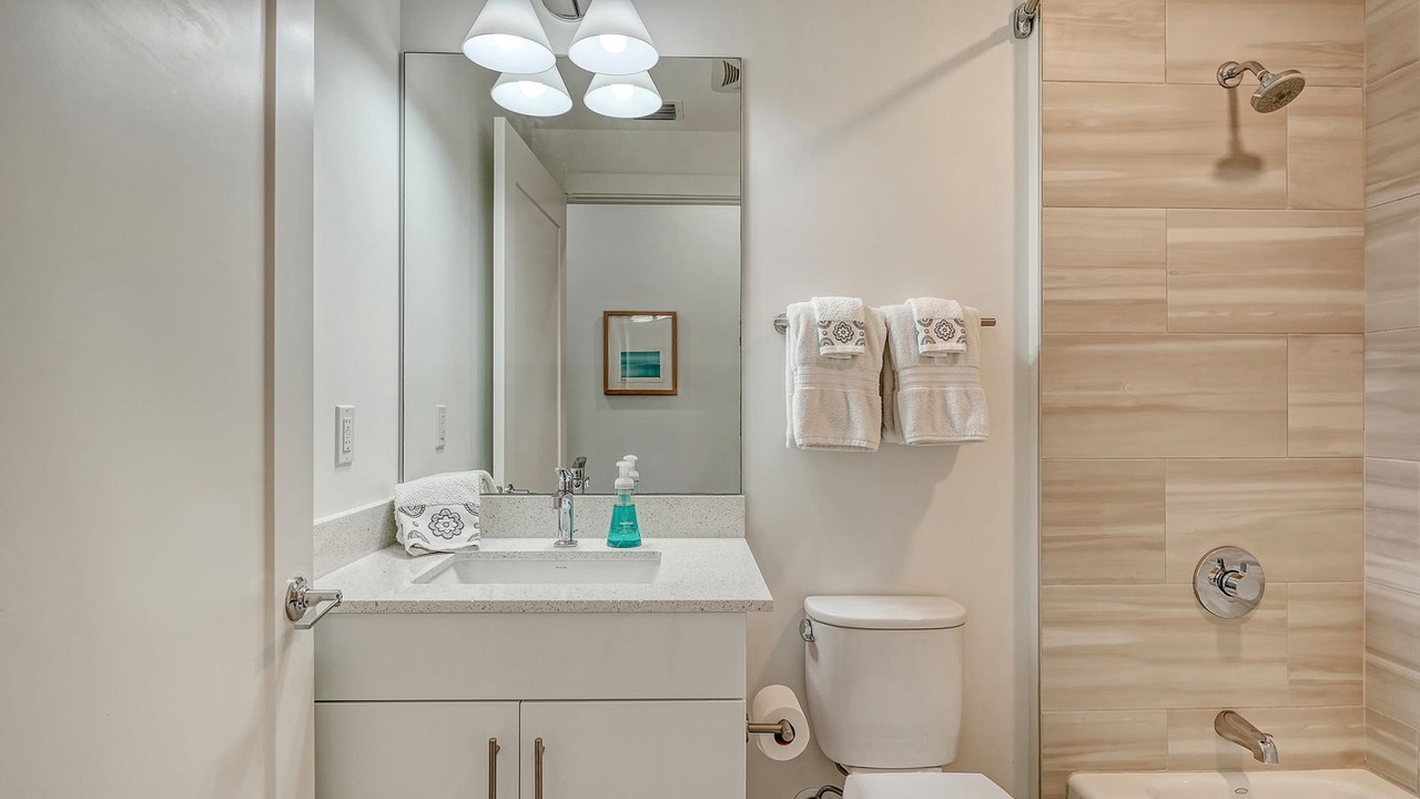 Photo of Bathroom in Central Sarasota