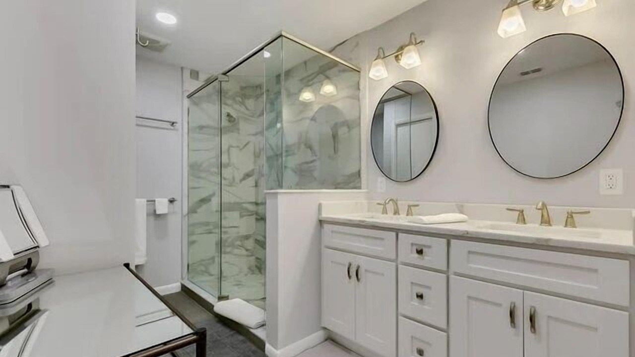 Photo of Bathroom in Sawgrass