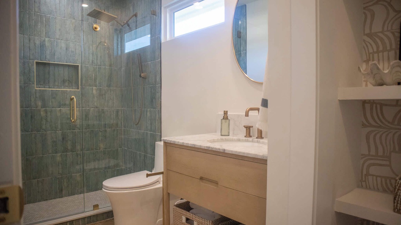Photo of Bathroom in Indian Pass