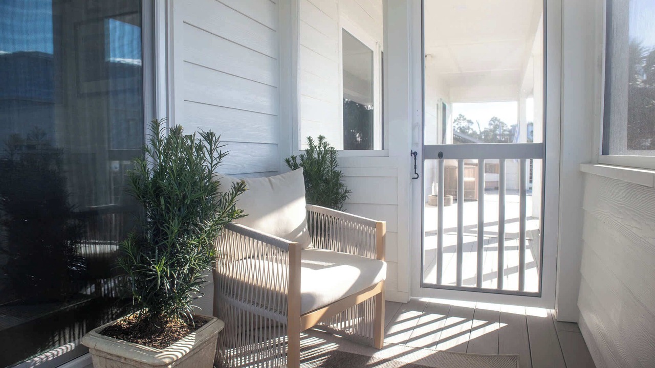 Photo of Patio Balcony in Indian Pass