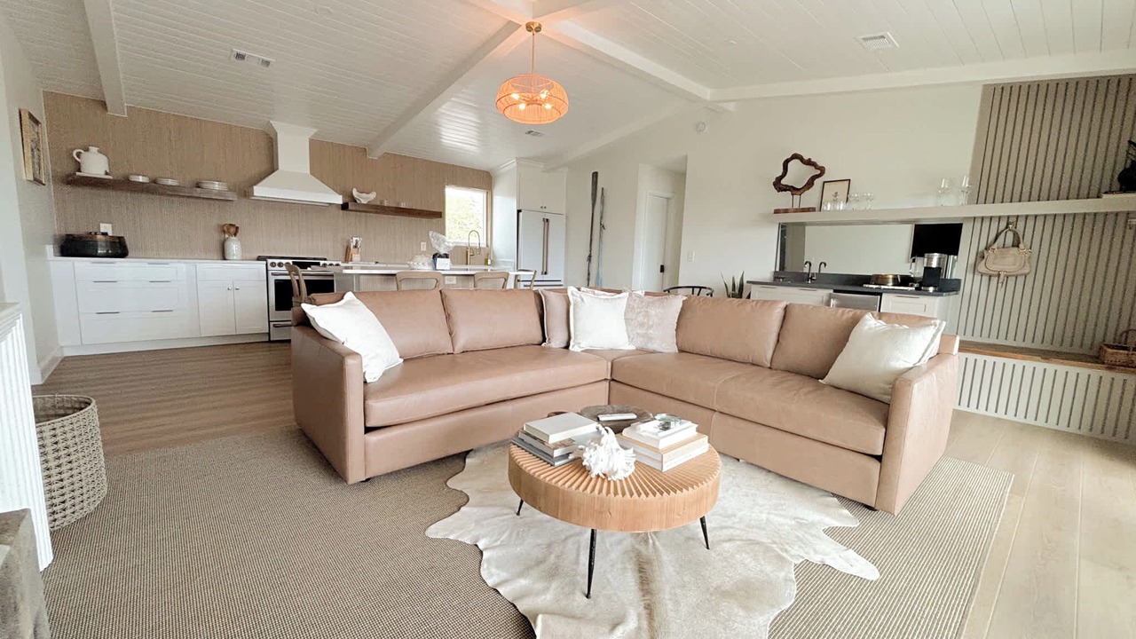 Photo of Livingroom in Indian Pass