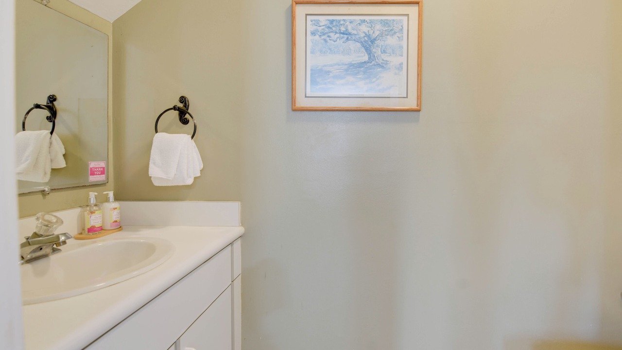 Photo of Bathroom in Uptown - Upper Duval