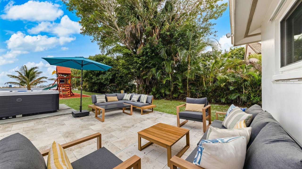 Photo of Patio Balcony in Palm Beach - West Palm Beach