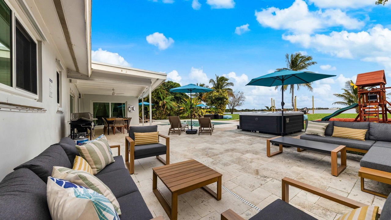 Photo of Outdoor in Palm Beach - West Palm Beach