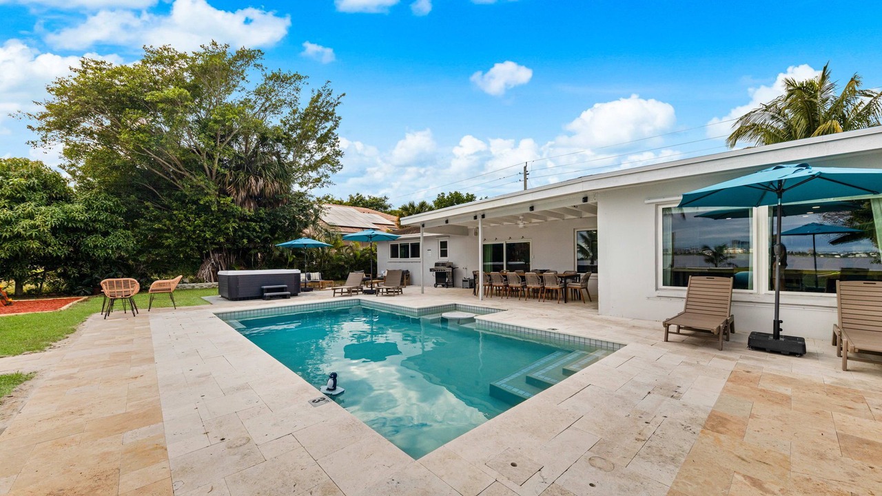 Photo of Outdoor in Palm Beach - West Palm Beach