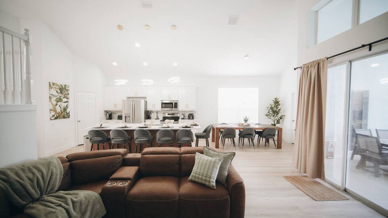 Photo of Livingroom in Windsor Palms