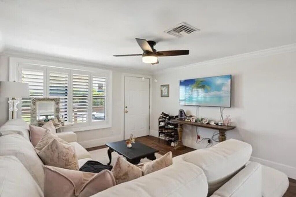 Photo of Livingroom in Goodland