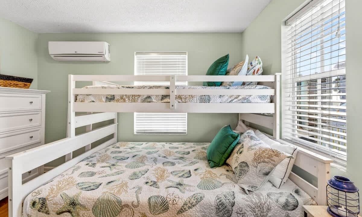 Photo of Bedroom in Indian Shores