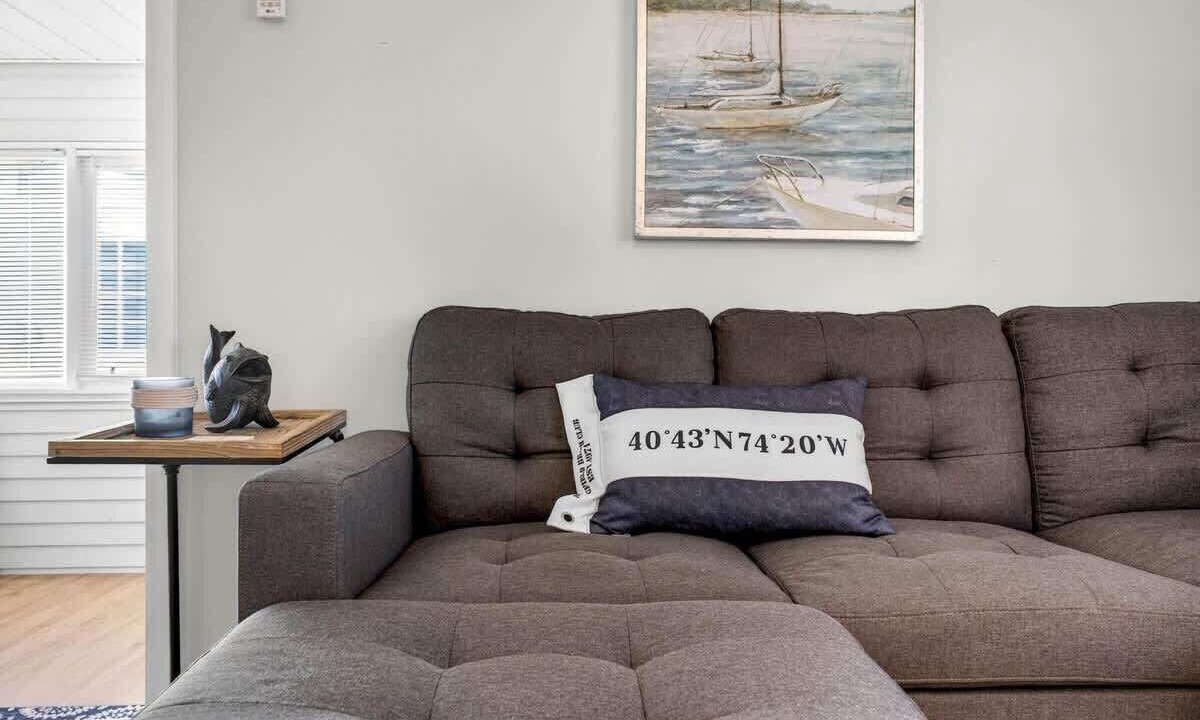 Photo of Livingroom in Indian Shores