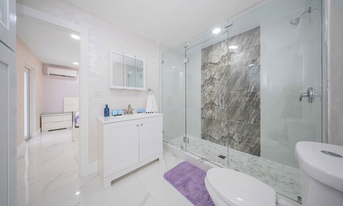 Photo of Bathroom in Fontainebleau