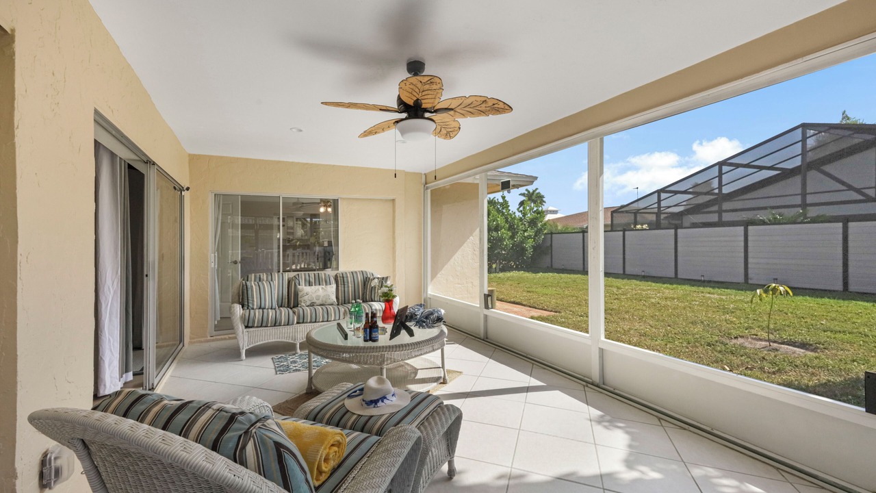 Photo of Patio Balcony in Isles of Capri