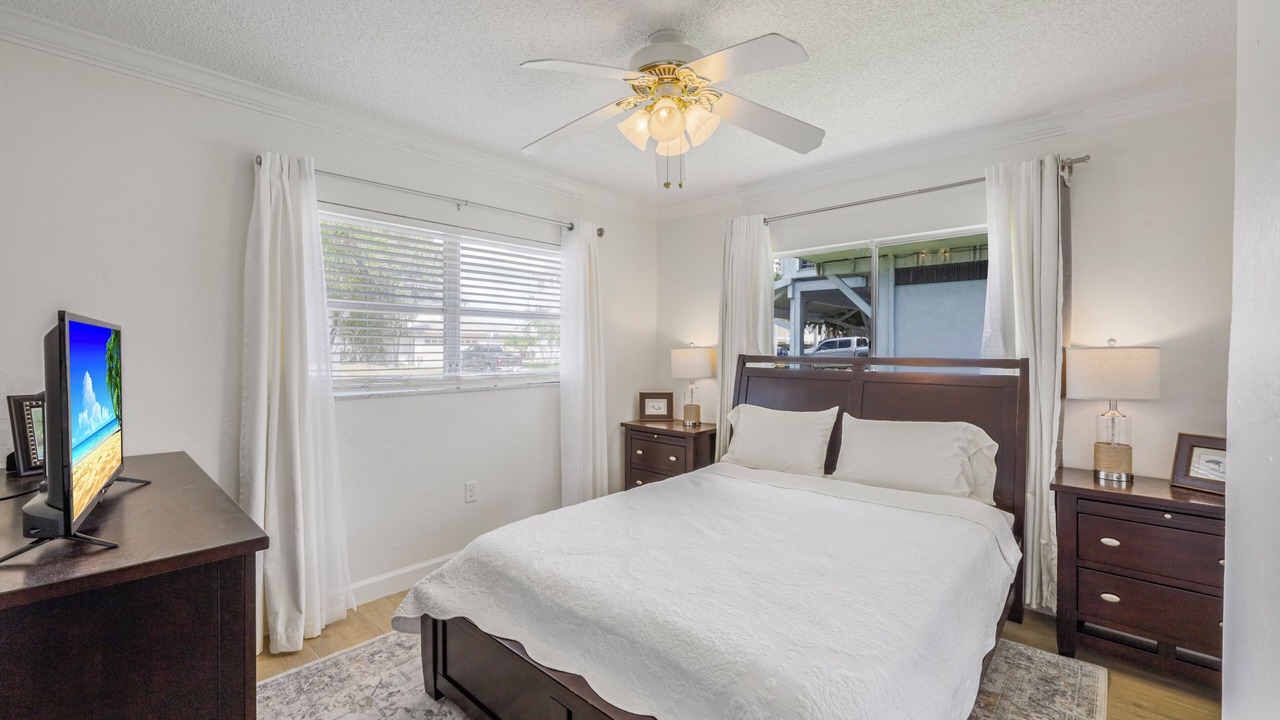 Photo of Bedroom in Isles of Capri