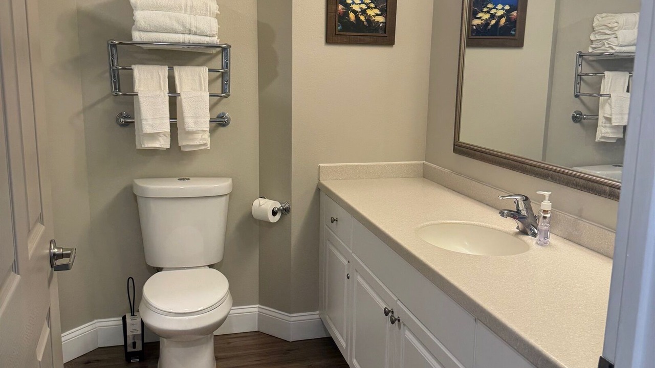 Photo of Bathroom in Ortona Park