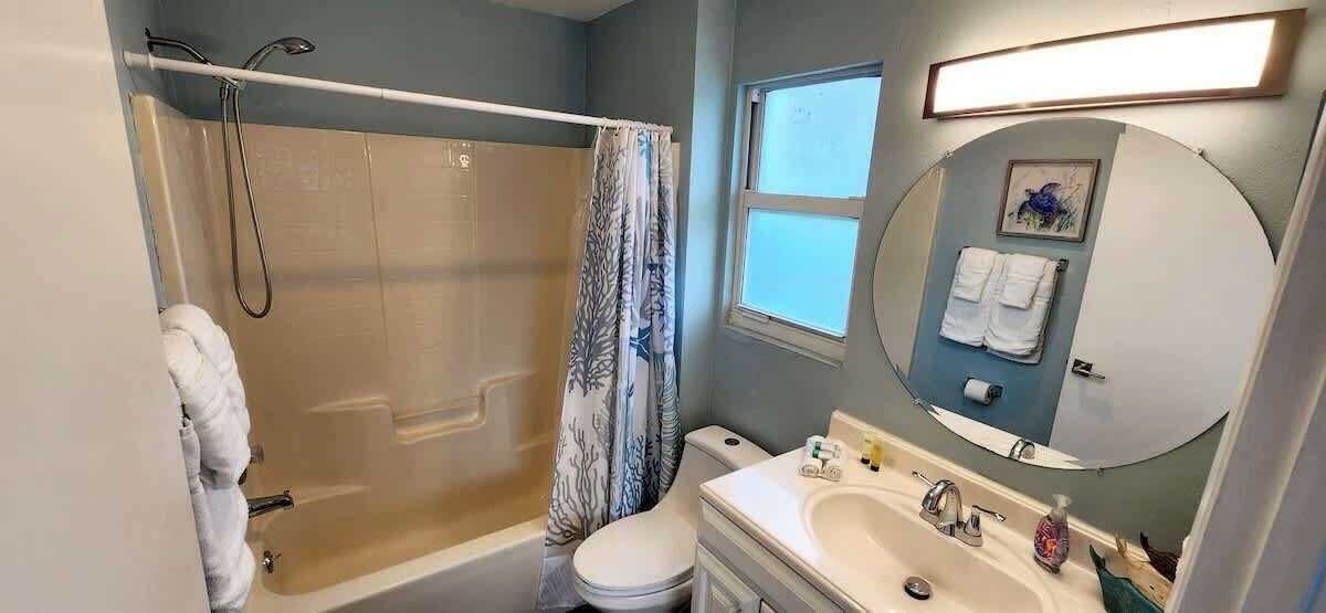 Photo of Bathroom in Floridana Beach