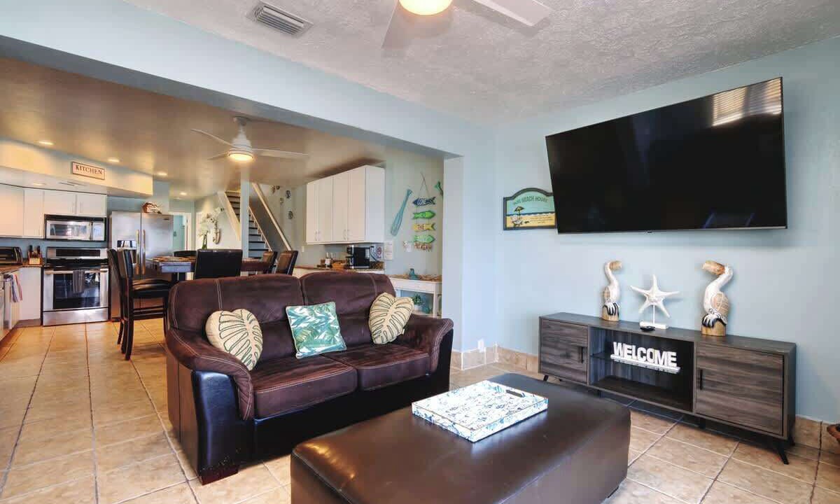 Photo of Bedroom in Floridana Beach