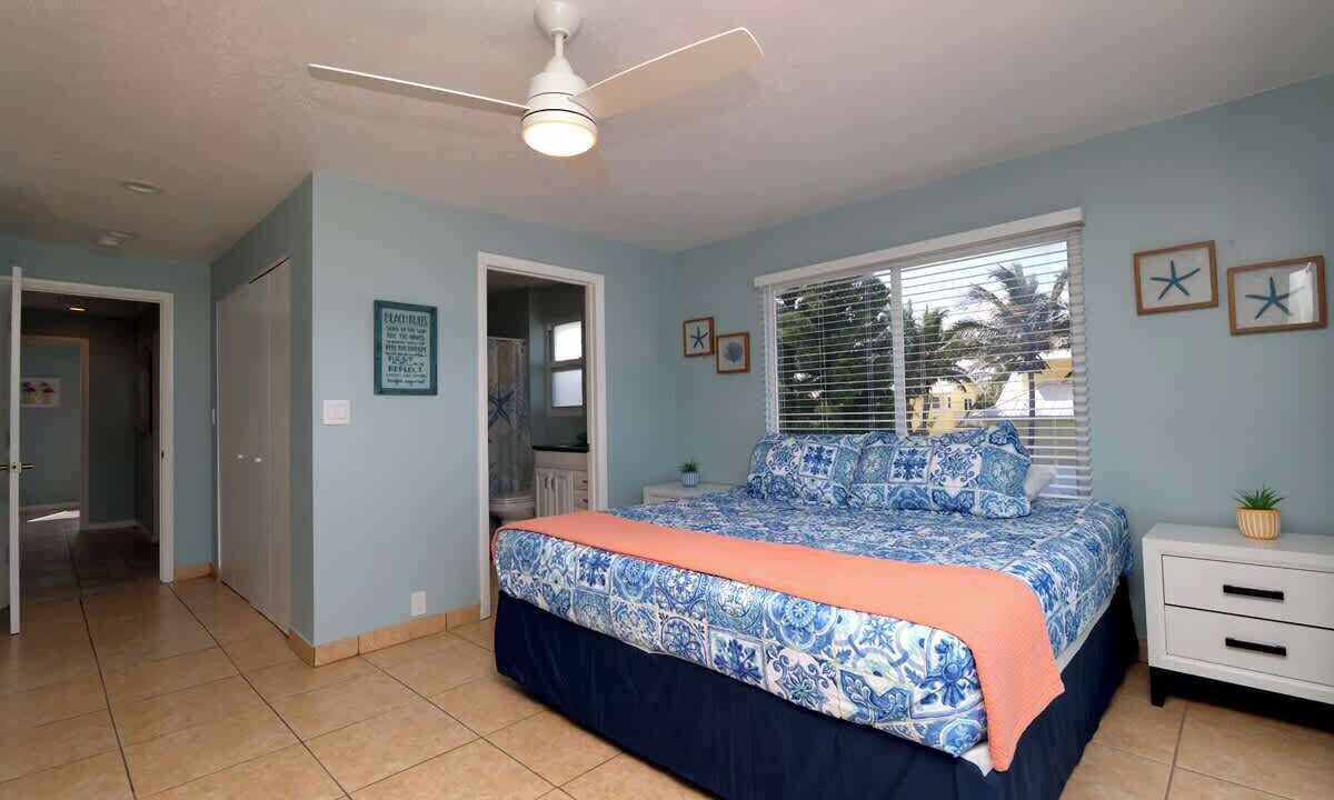 Photo of Bathroom in Floridana Beach