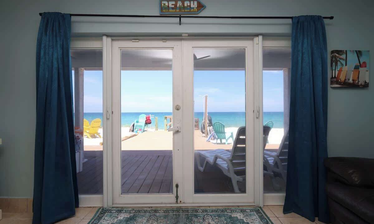 Photo of Bedroom in Floridana Beach