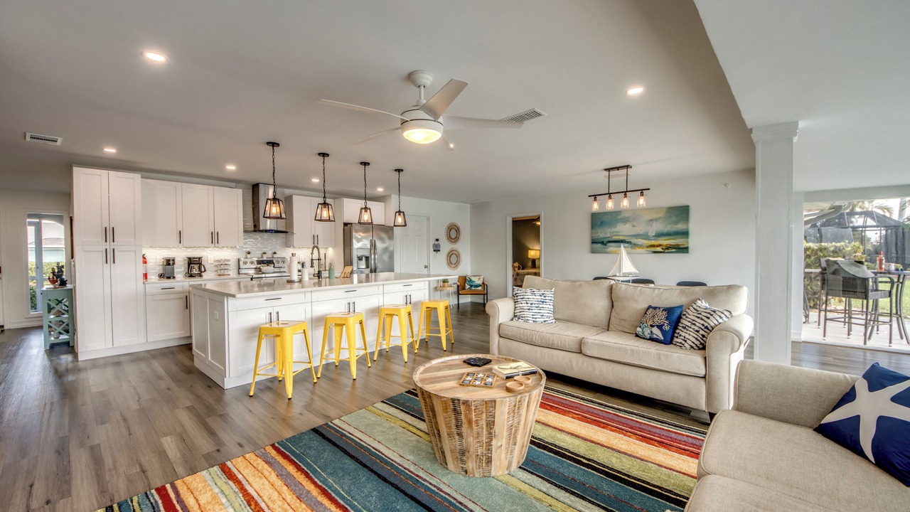Photo of Livingroom in Caloosahatchee