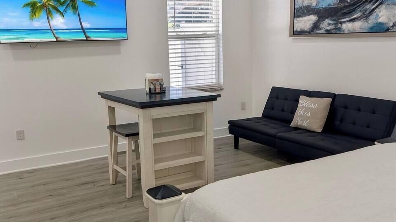 Photo of Bedroom in Pinecrest West Park