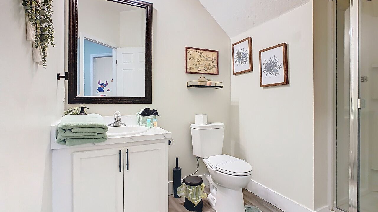 Photo of Bathroom in Crestwynd Bay
