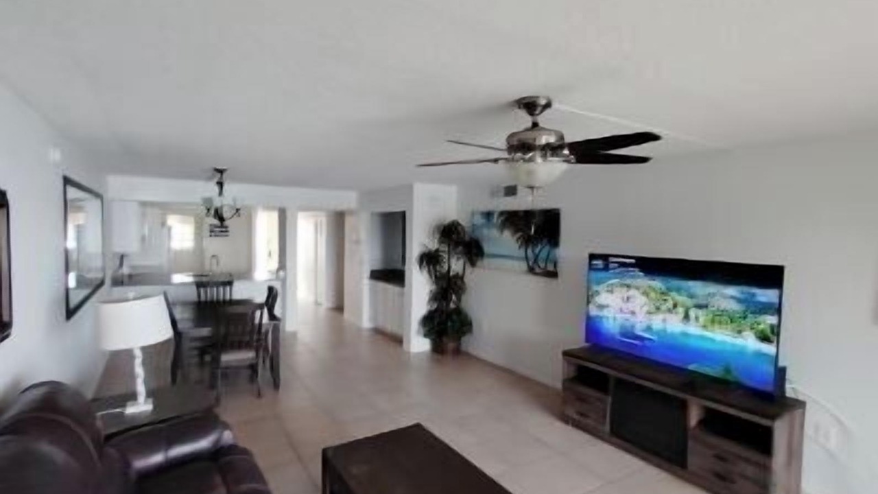 Photo of Livingroom in Cocoa Isles