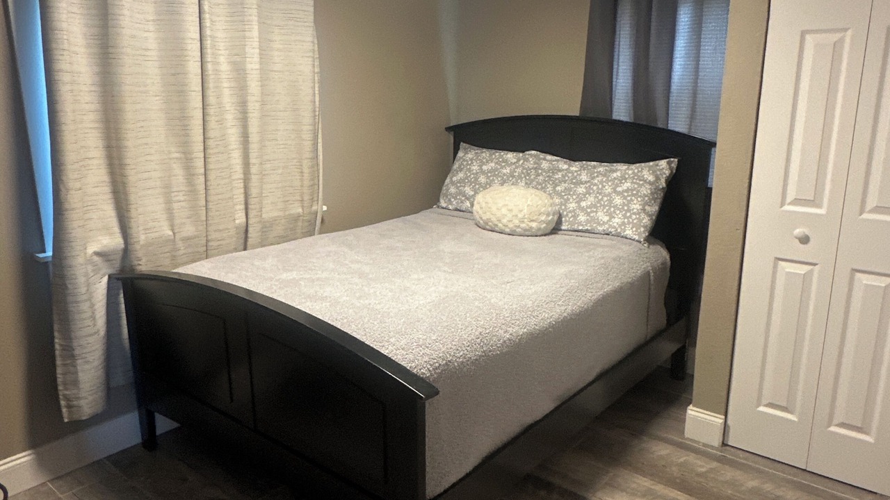 Photo of Bedroom in Ellenton