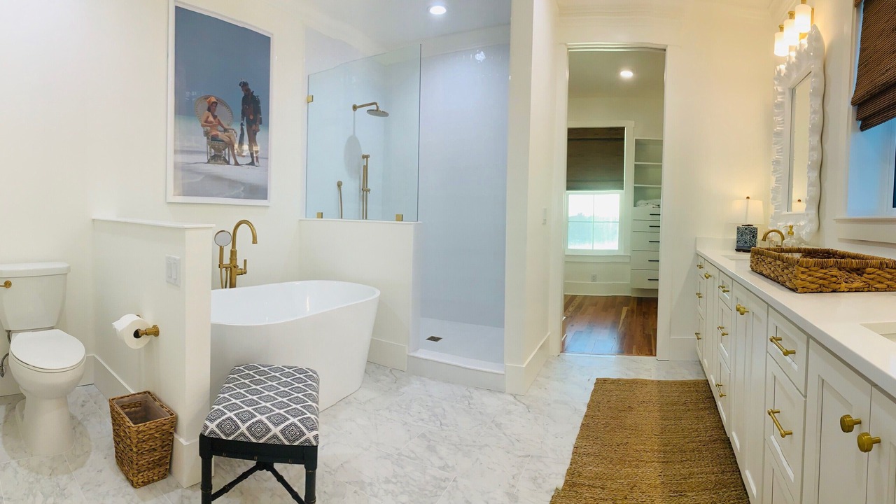 Photo of Bathroom in New Smyrna Beach