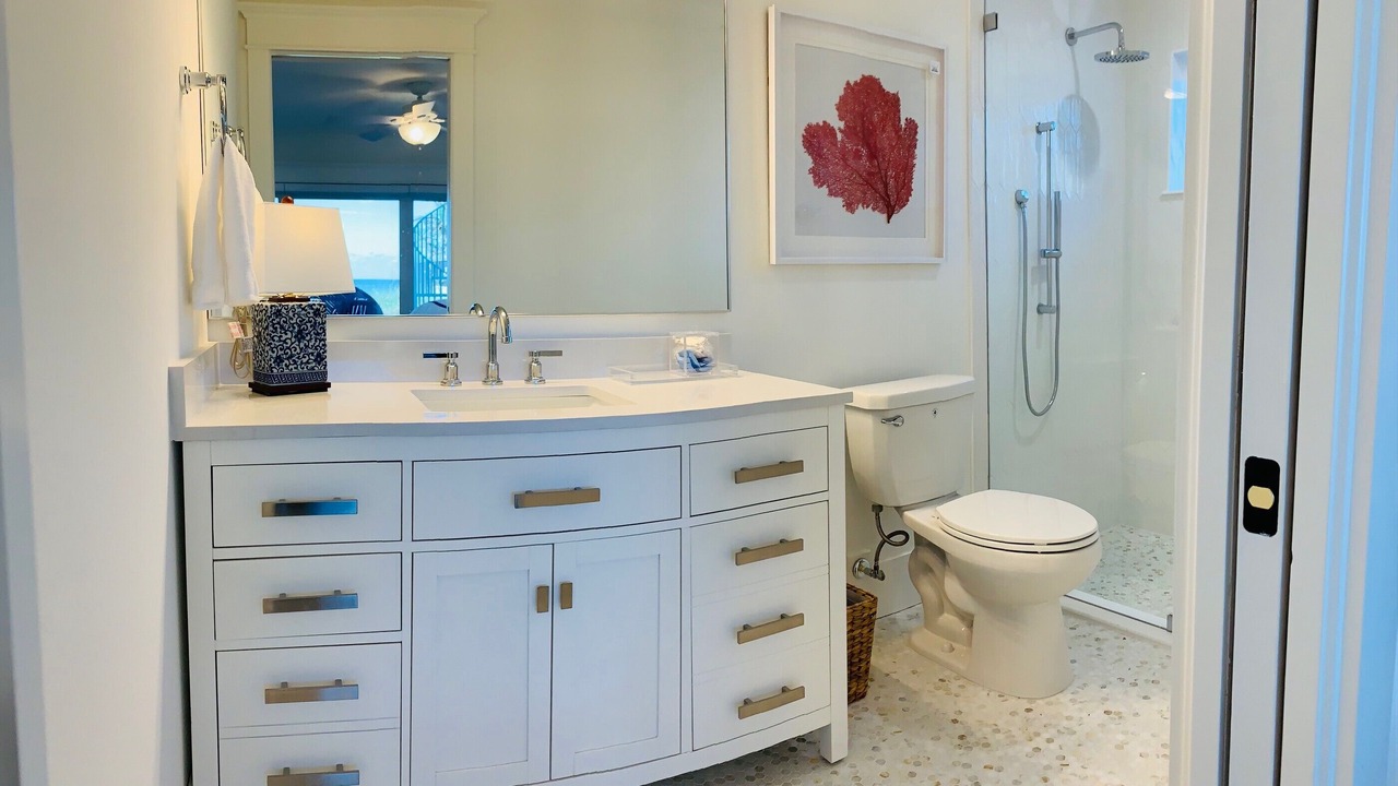 Photo of Bathroom in New Smyrna Beach