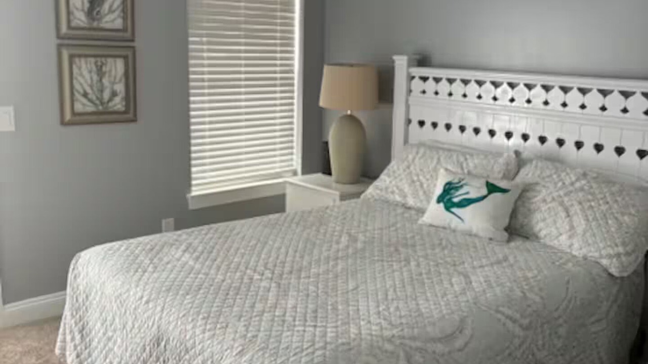 Photo of Bedroom in Bahama Beach