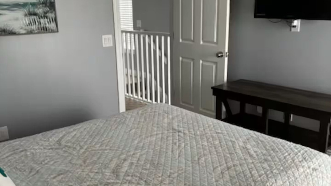 Photo of Bedroom in Bahama Beach