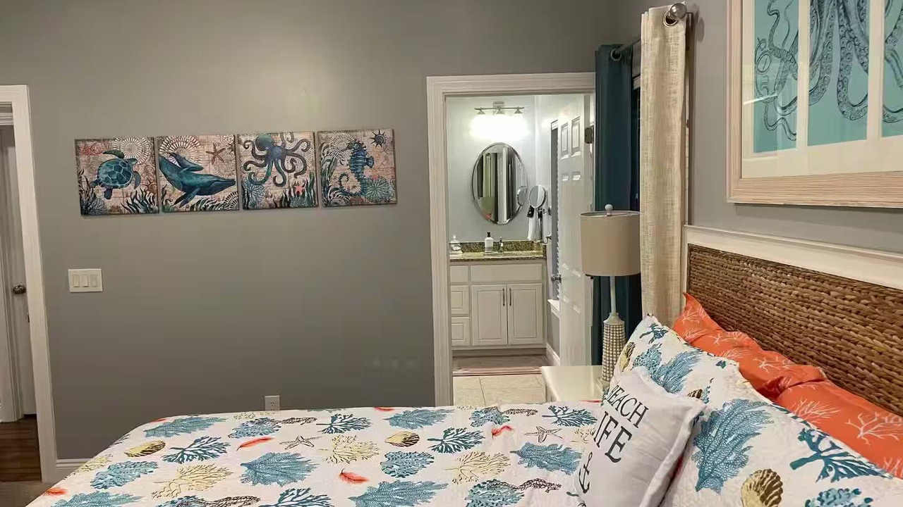 Photo of Bedroom in Bahama Beach