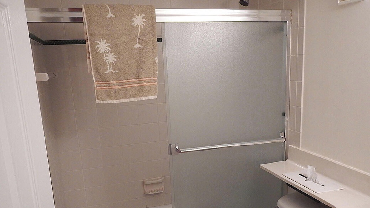 Photo of Bathroom in South Peninsula Historic District