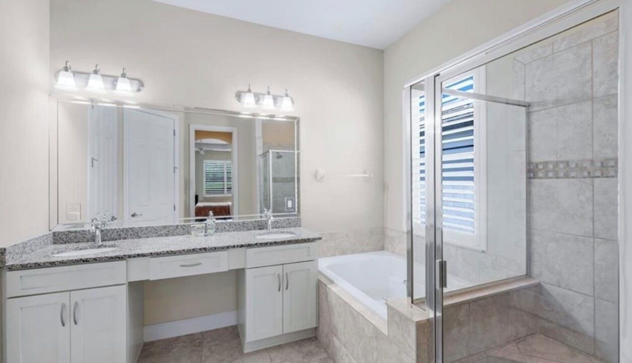 Photo of Bathroom in Naples