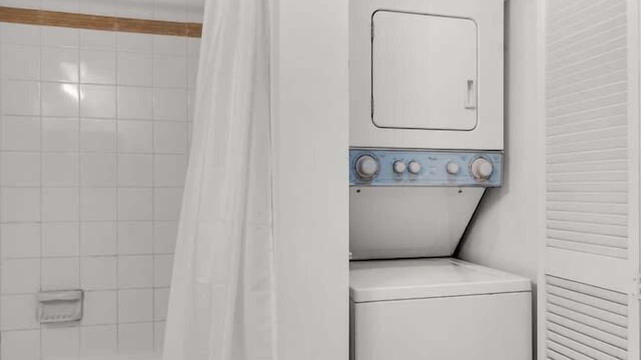 Photo of Bathroom in Brickell