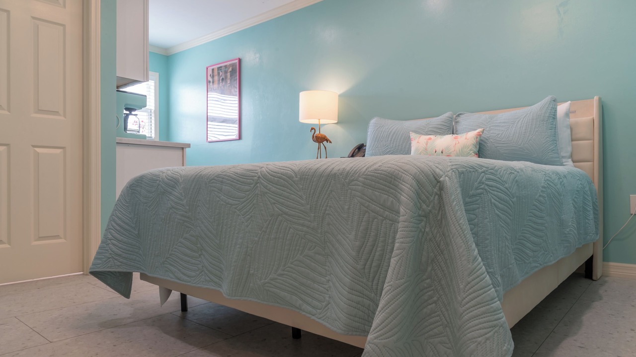 Photo of Bedroom in Mid Island