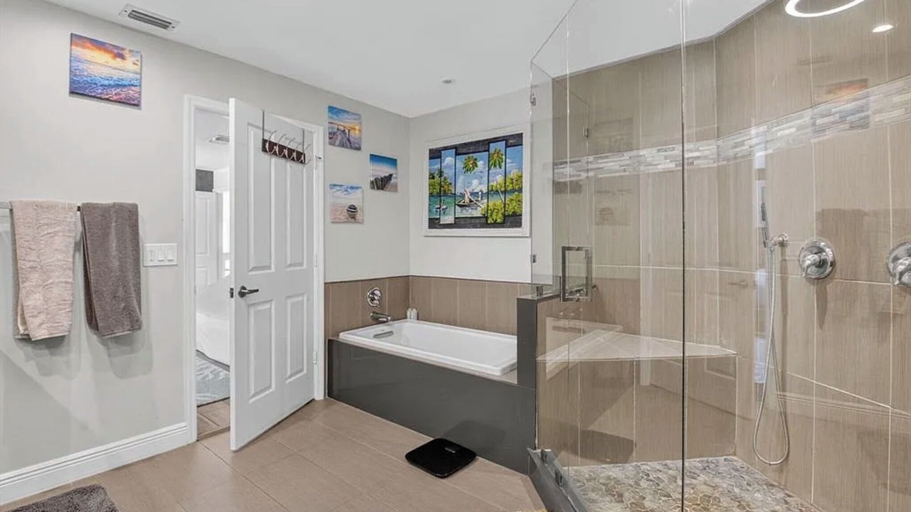 Photo of Bathroom in Lake Worth