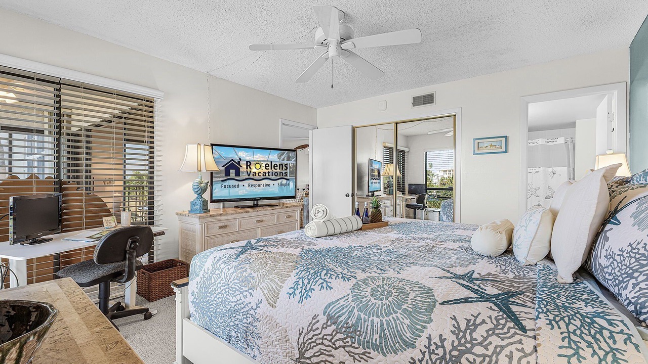 Photo of Bedroom in Mid Island