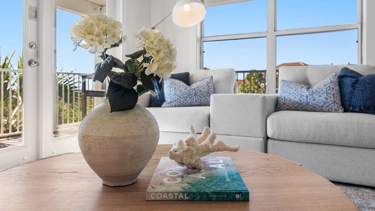 Photo of Livingroom in Gulf Place