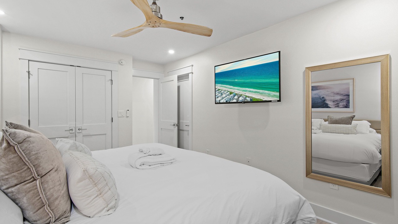 Photo of Bedroom in Gulf Place