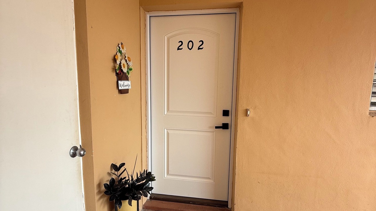 Photo of Bedroom in Royal Harbor