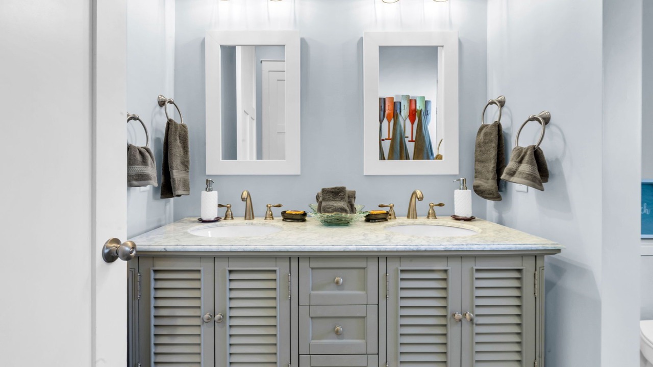 Photo of Bathroom in Laguna Beach
