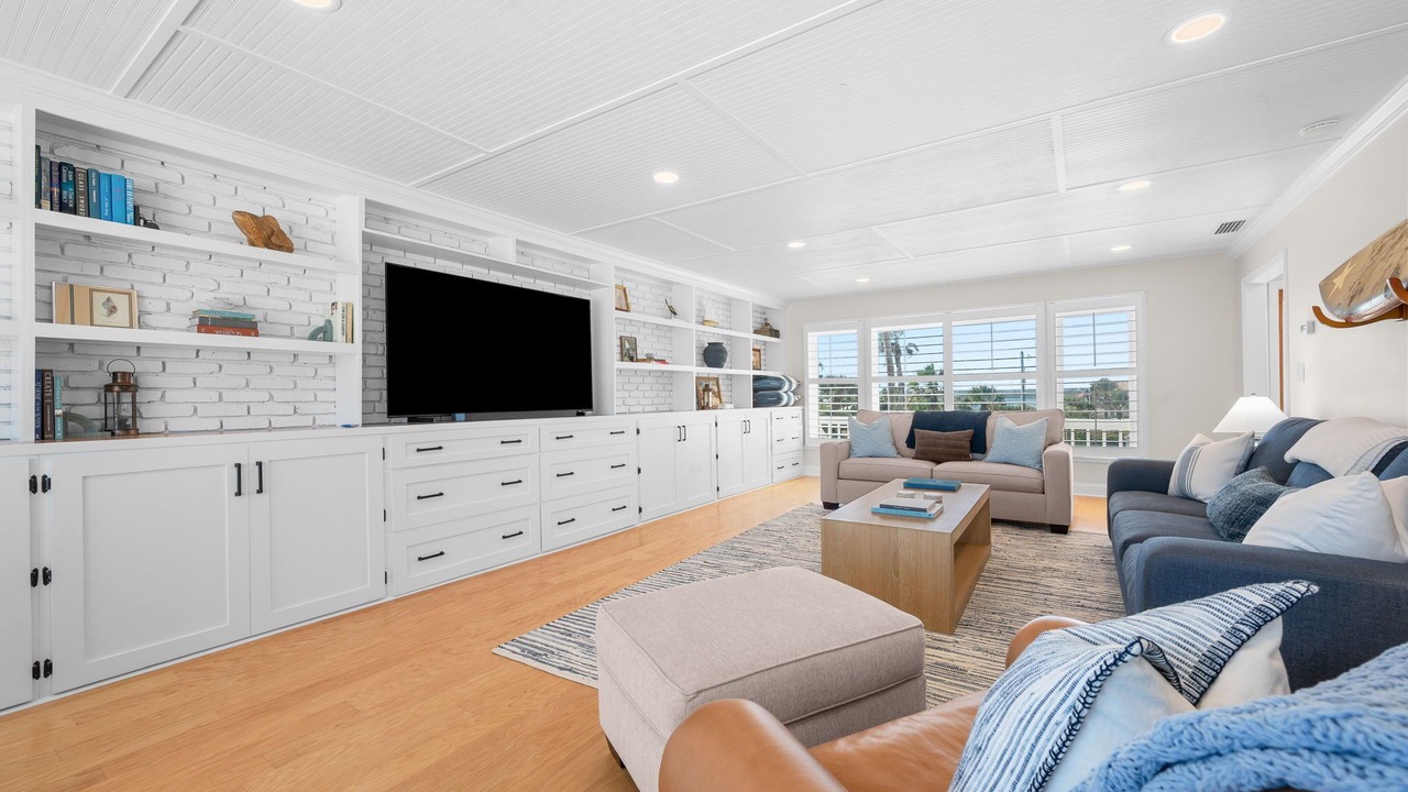 Photo of Livingroom in Crescent Beach