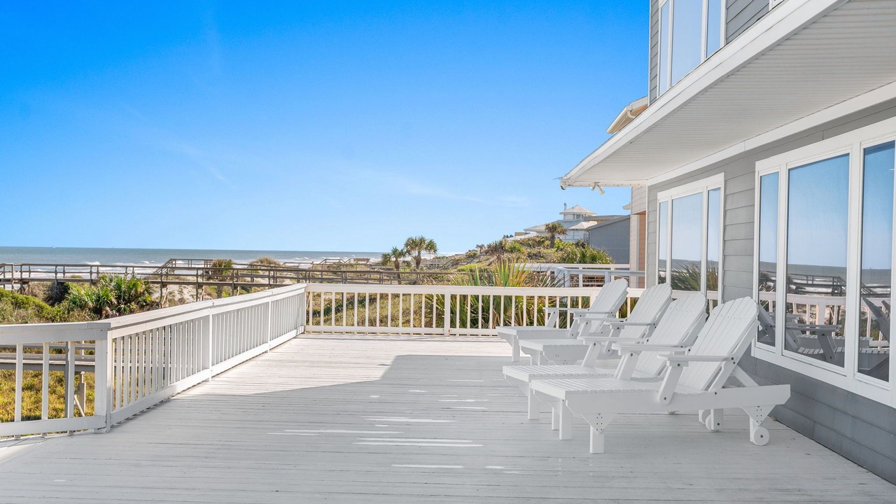 Photo of Patio Balcony in Crescent Beach