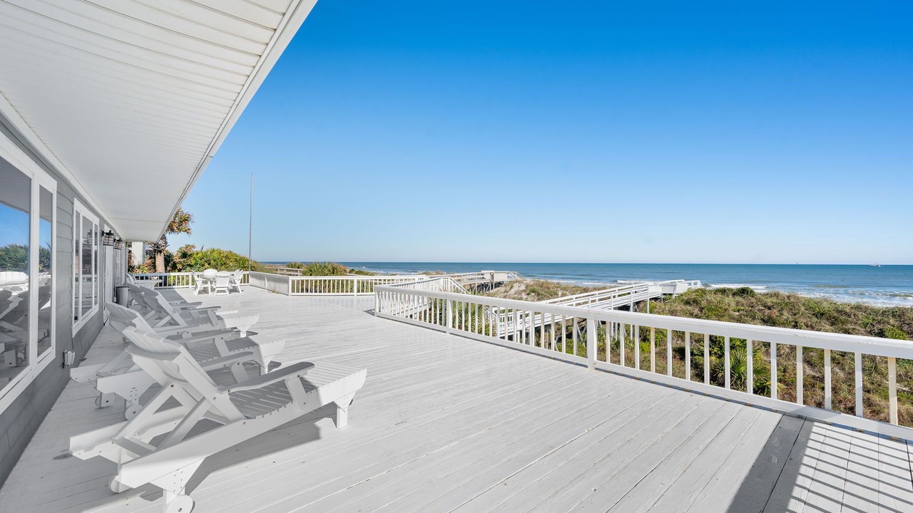 Photo of Patio Balcony in Crescent Beach