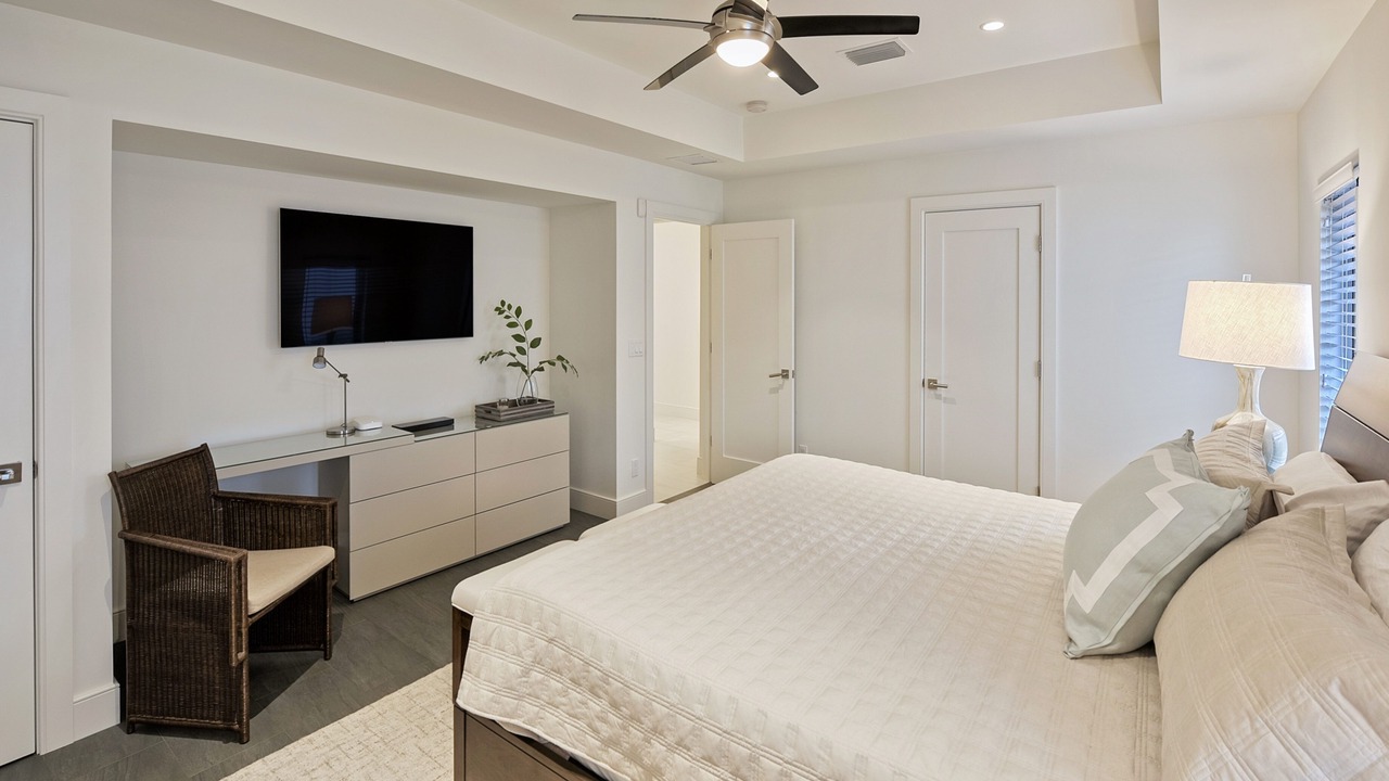 Photo of Bedroom in Vanderbilt Beach