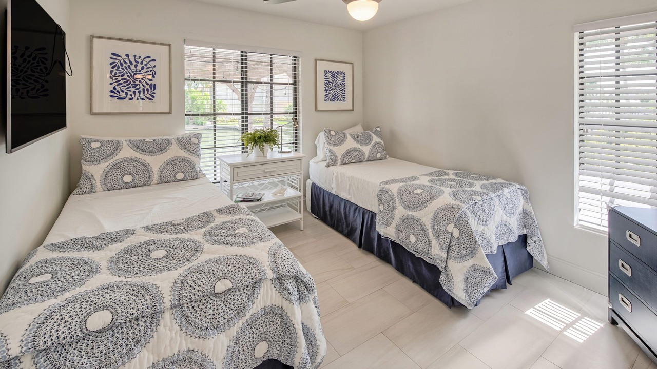 Photo of Bedroom in Vanderbilt Beach