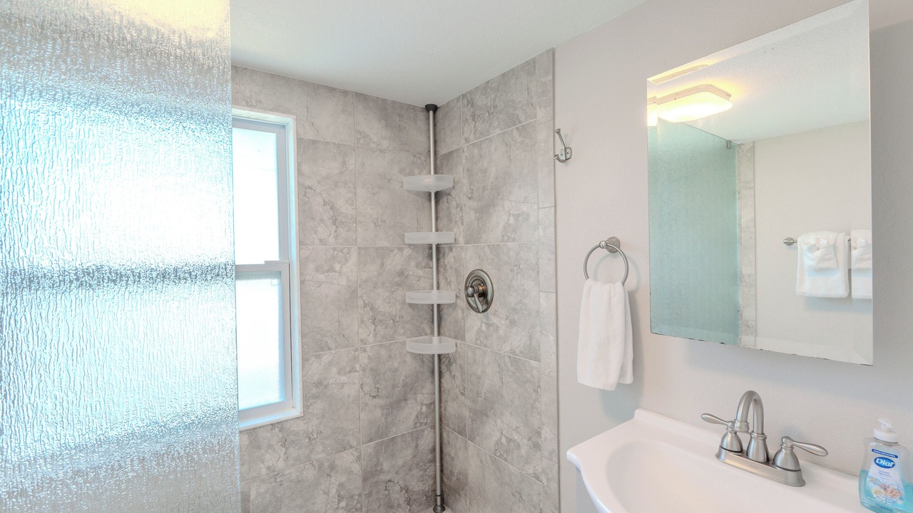 Photo of Bathroom in Hills T P